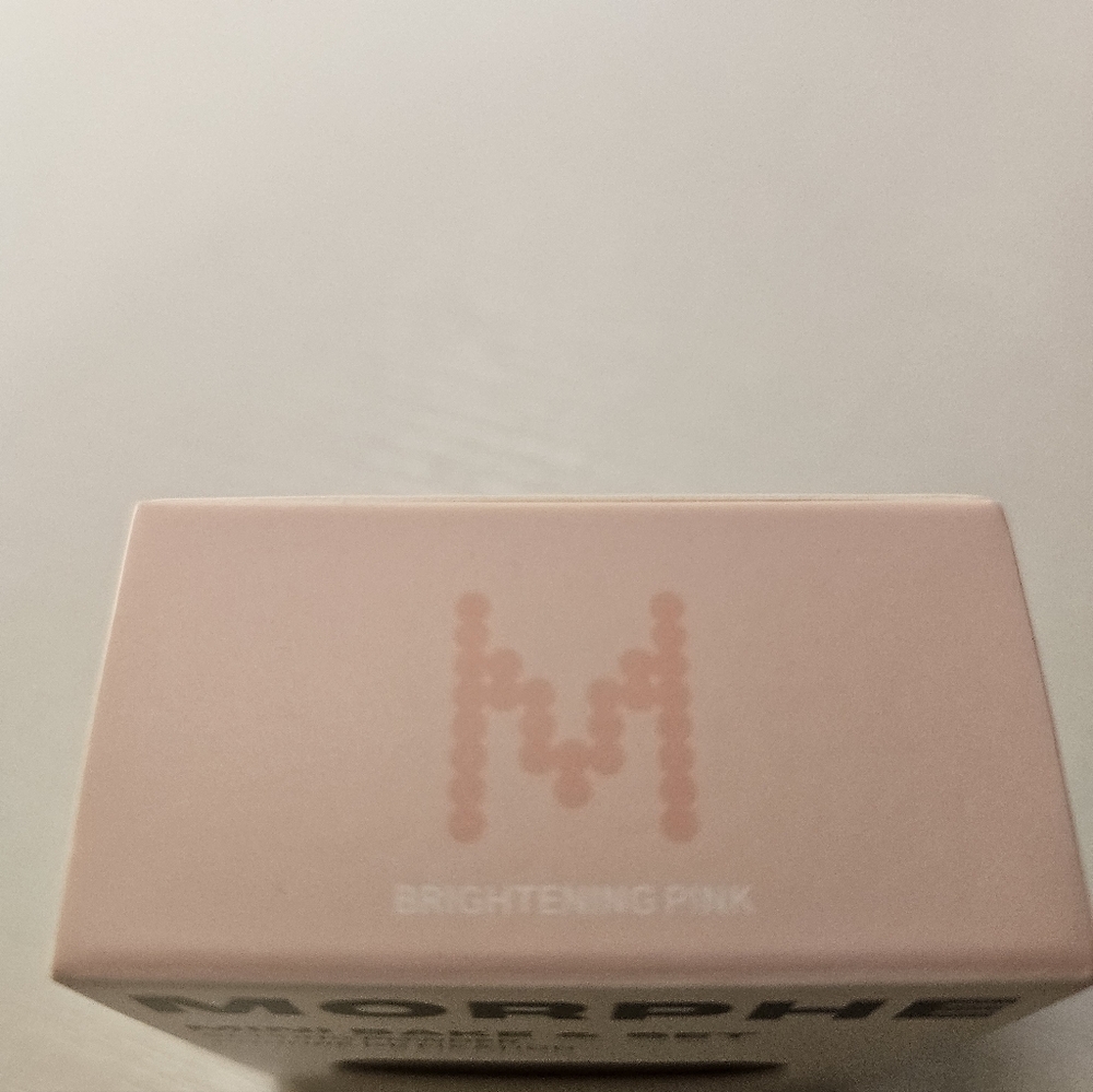 Morphe Bake & Set Setting Powder - Picture 6 of 6